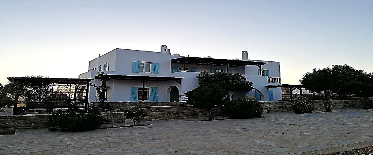Complex of Independent Residences in Antiparos for Sale